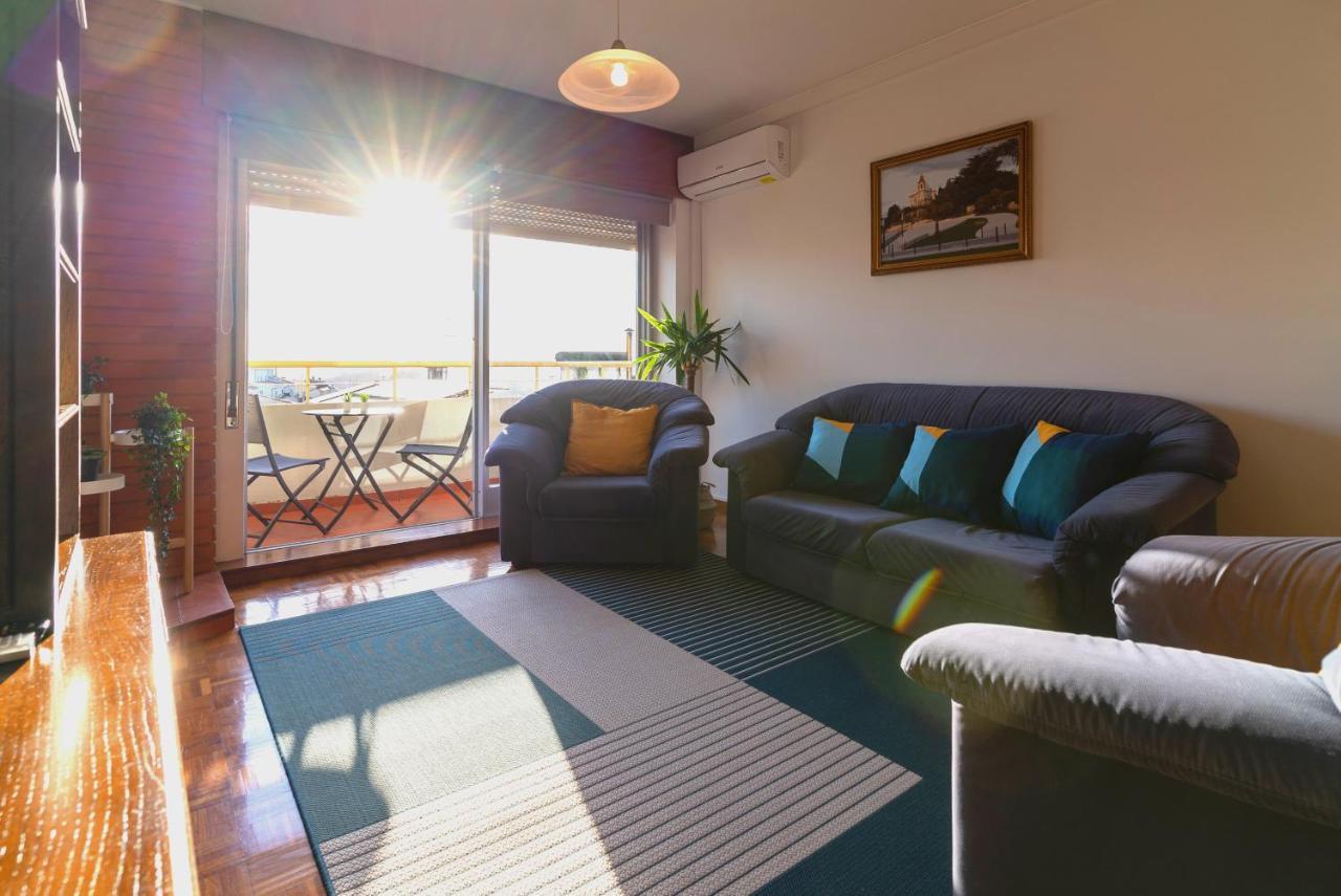 Cozy 3 Room Apartment in Penafiel Centre Buitenkant foto